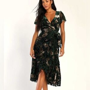 NWT Lulus XS Emerald Green Floral Velvet Burnout Wrap Midi Dress‎
